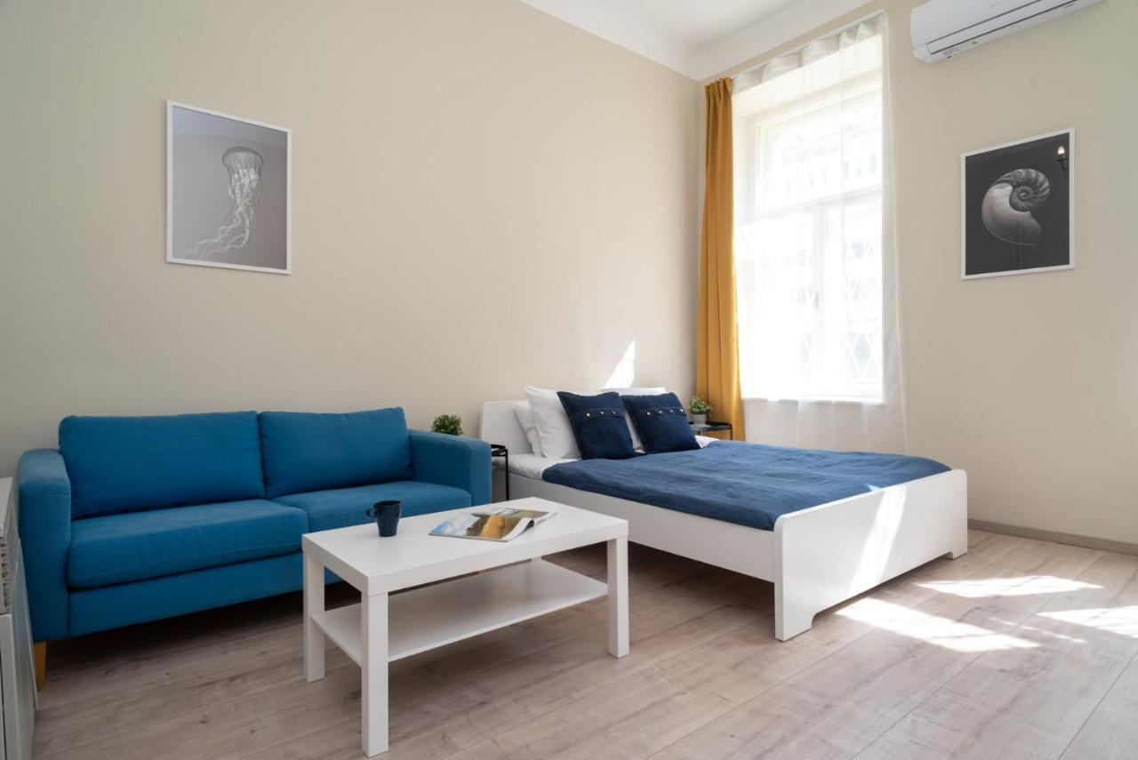 Blue Ribbon Apartment Boedapest Buitenkant foto