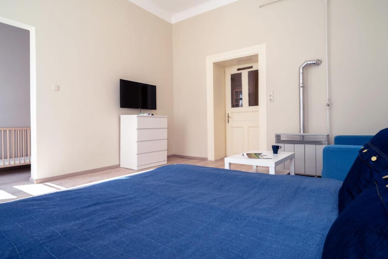 Blue Ribbon Apartment Boedapest Buitenkant foto