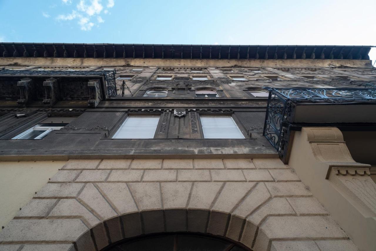 Blue Ribbon Apartment Boedapest Buitenkant foto