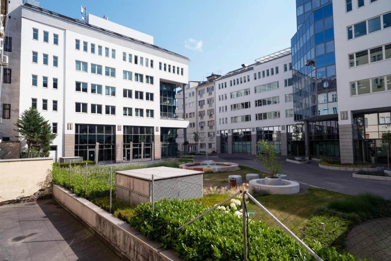 Blue Ribbon Apartment Boedapest Buitenkant foto